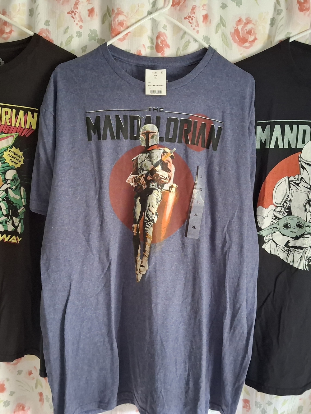 Lot of 3 Mandalorian Graphic T‑ Shirts